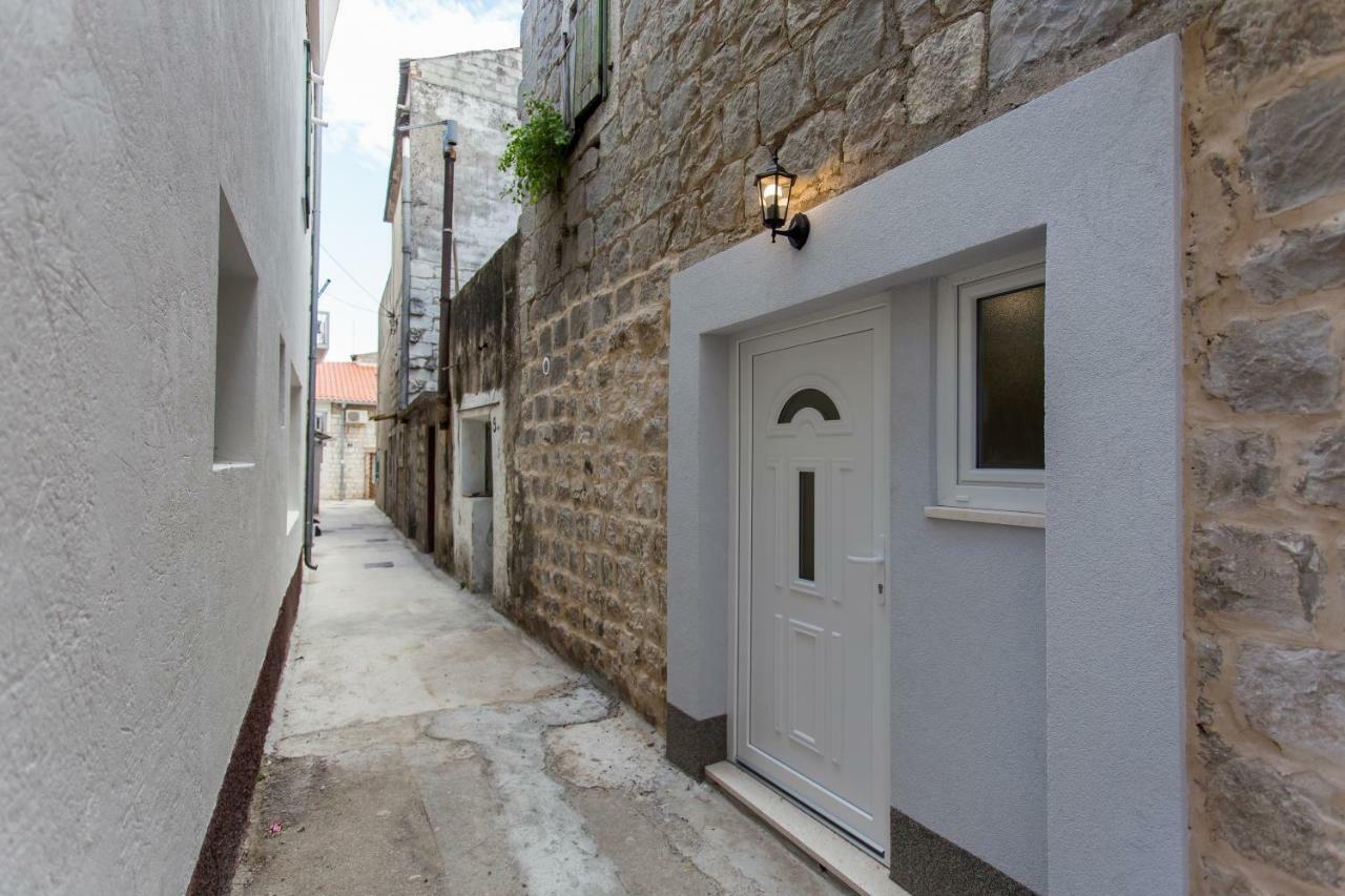 Studio Apartman "Brce" Kaštela Exteriör bild